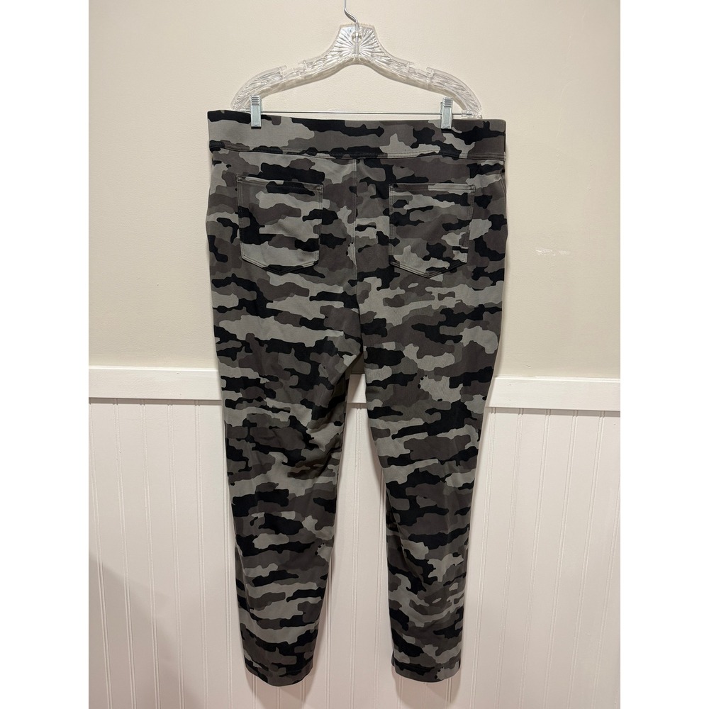 Duluth NoGA Slim Leg Pull On Pants Camo Comfy Women Size XXL x 31